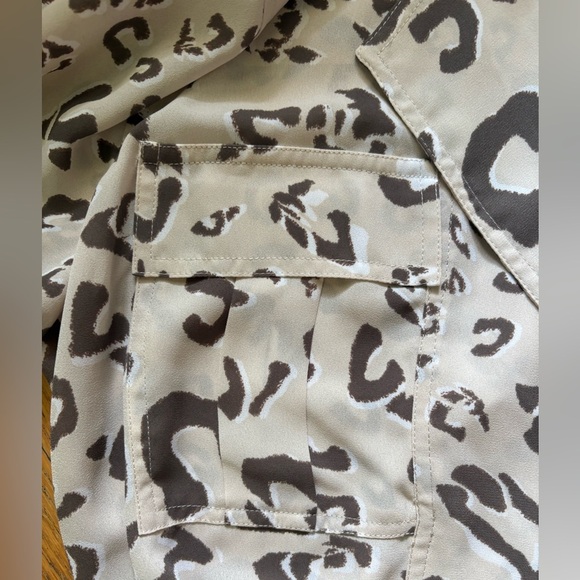 BCBGMAXAZRIA ANIMAL PRINT DRESS - Picture 6 of 10